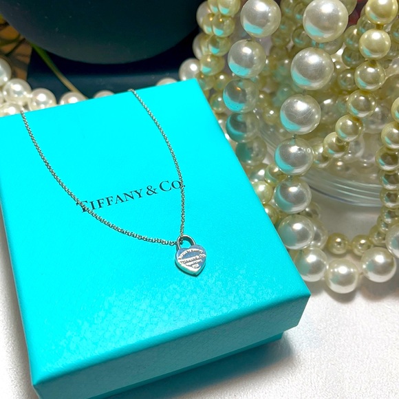 Tiffany & Co. Jewelry - Return To Tiffany & Co Sterling Silver Mini Heart